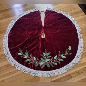 Red Christmas Tree Skirt